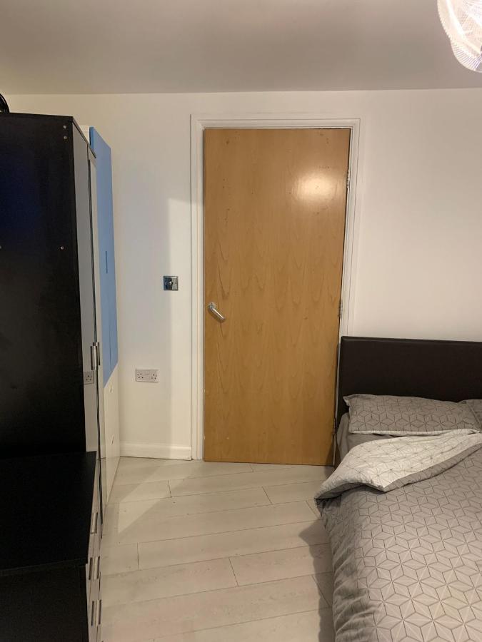 Room Near City 伦敦 外观 照片
